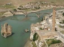 Hasankeyf on Tigris river