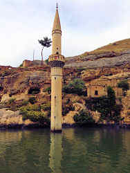 Sunken minaret in Halfeti